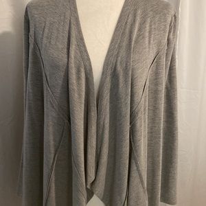 Cable and gauge long gray open cardigan w/detail stitching and long sleeves EUC